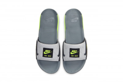 Nike Ubah Sneakers Legendaris Mereka Jadi Sandal? thumbnail